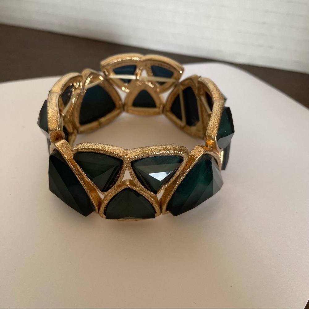 Vintage green chunky stretch  bracelet